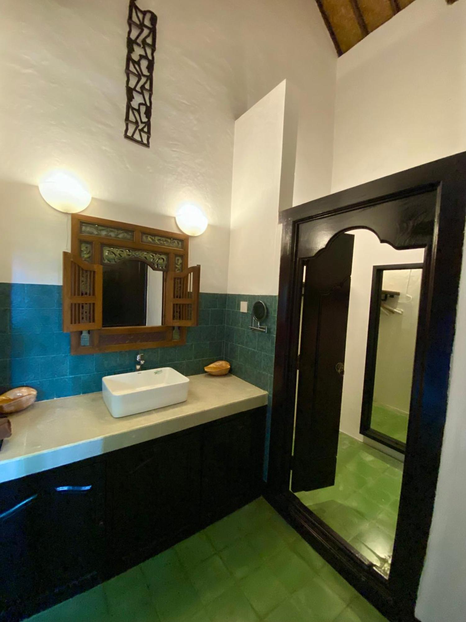 Puri Ayu Hotel Canggu  Bagian luar foto