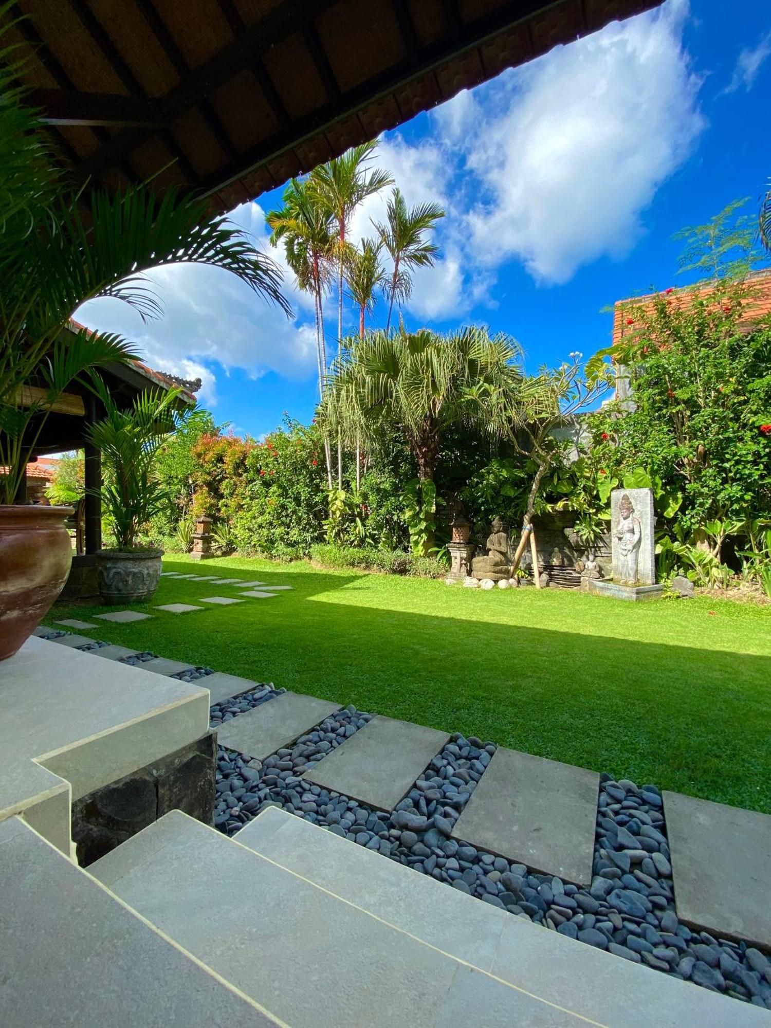 Puri Ayu Hotel Canggu  Bagian luar foto